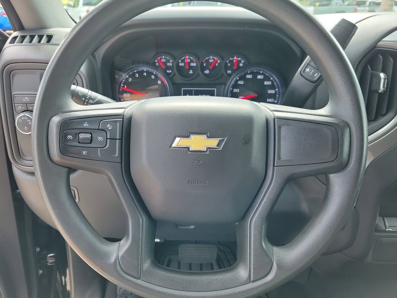 Used 2023 Chevrolet Silverado 1500 Custom image 18