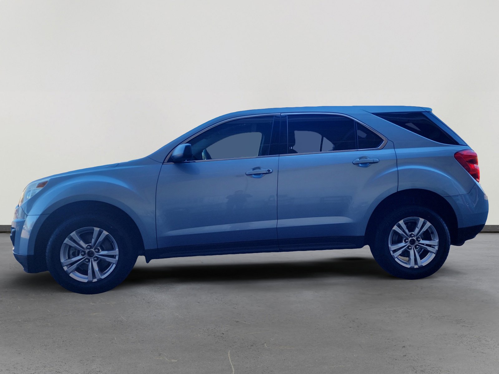 Used 2015 Chevrolet Equinox LS image 2