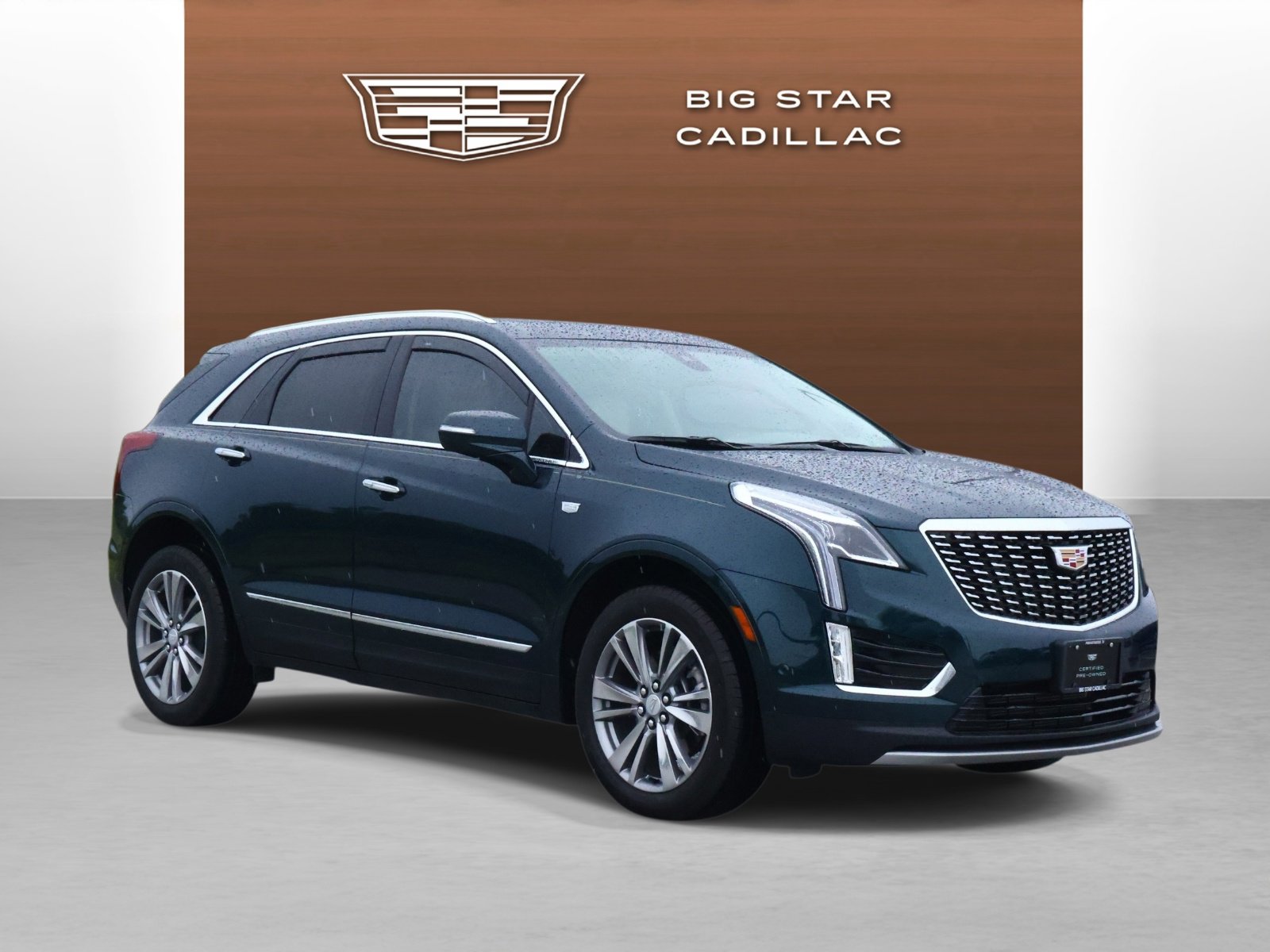 Used 2025 Cadillac XT5 Premium Luxury w/ Technology Package FWD image 7