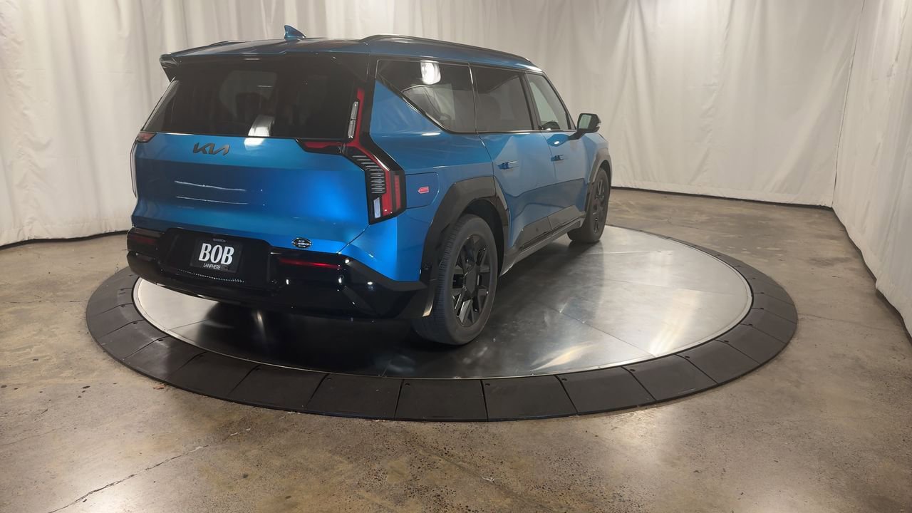 New 2026 Kia EV9 Land w/ Nightfall Edition Package image 8
