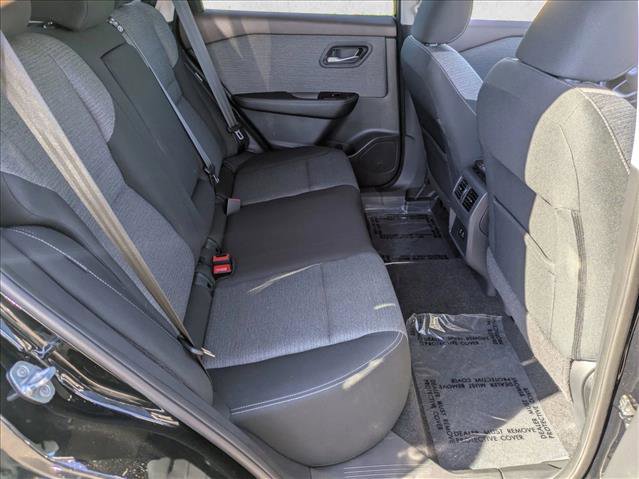 Used 2022 Nissan Rogue SV image 18