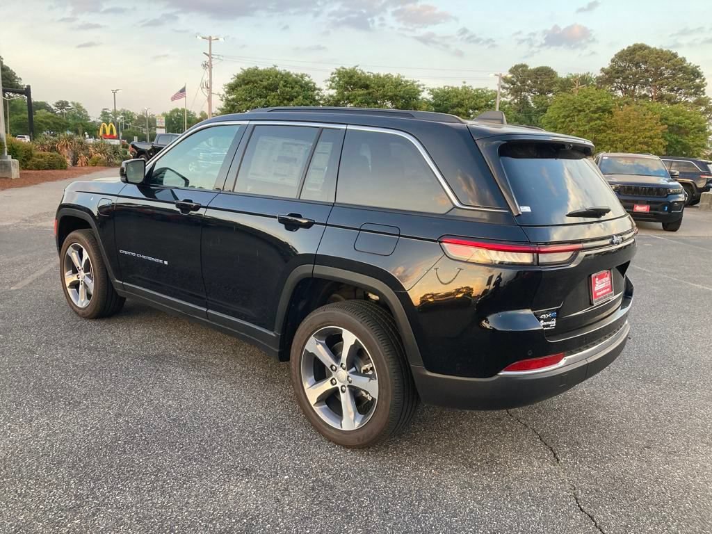 New 2024 Jeep Grand Cherokee Limited 4xe w/ Luxury Tech Group II AWD/4WD image 3