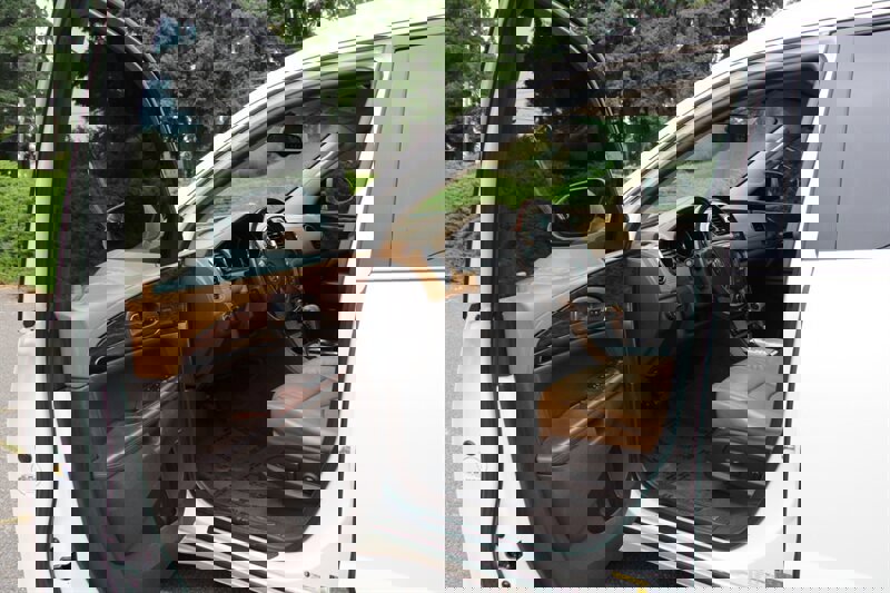 Used 2013 Buick Enclave Premium w/ Trailering Provision Package image 5