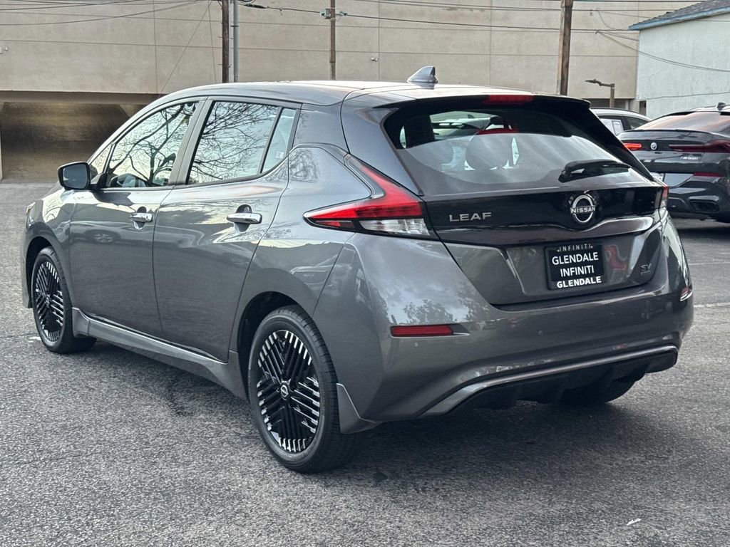 Used 2025 Nissan Leaf SV Plus image 3