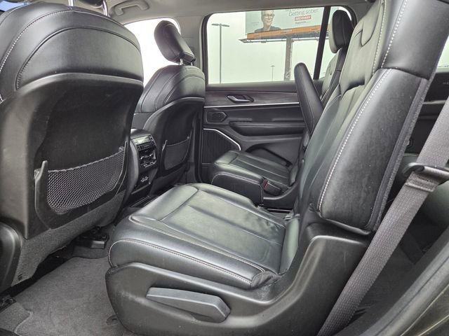 Used 2022 Jeep Grand Cherokee L Limited AWD/4WD image 5