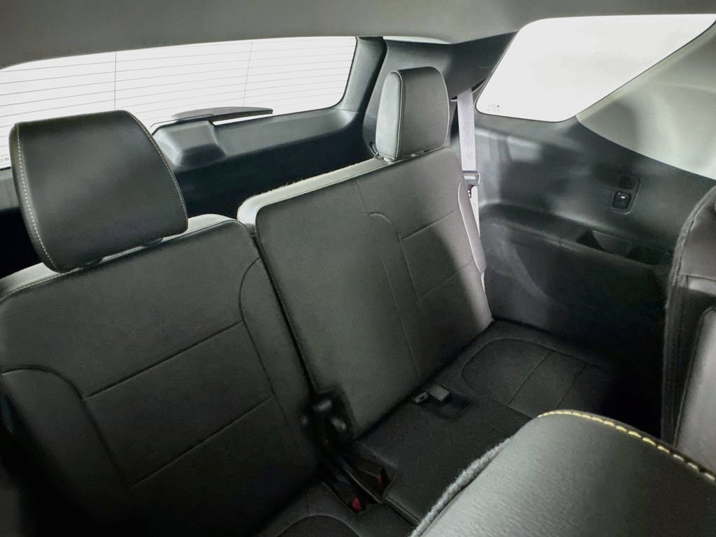 Used 2020 Chevrolet Traverse RS FWD image 29