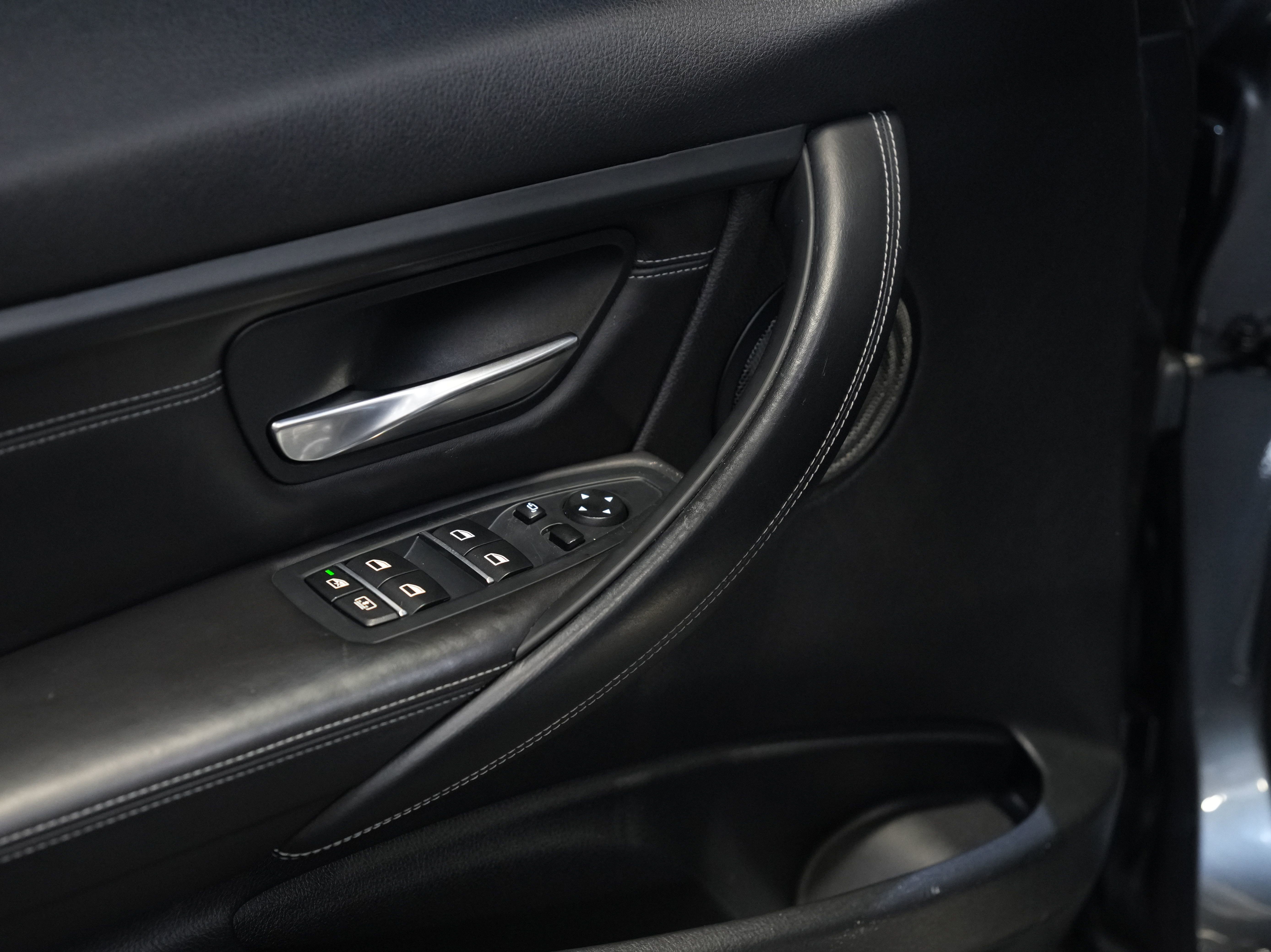 Used 2016 BMW M3 image 23