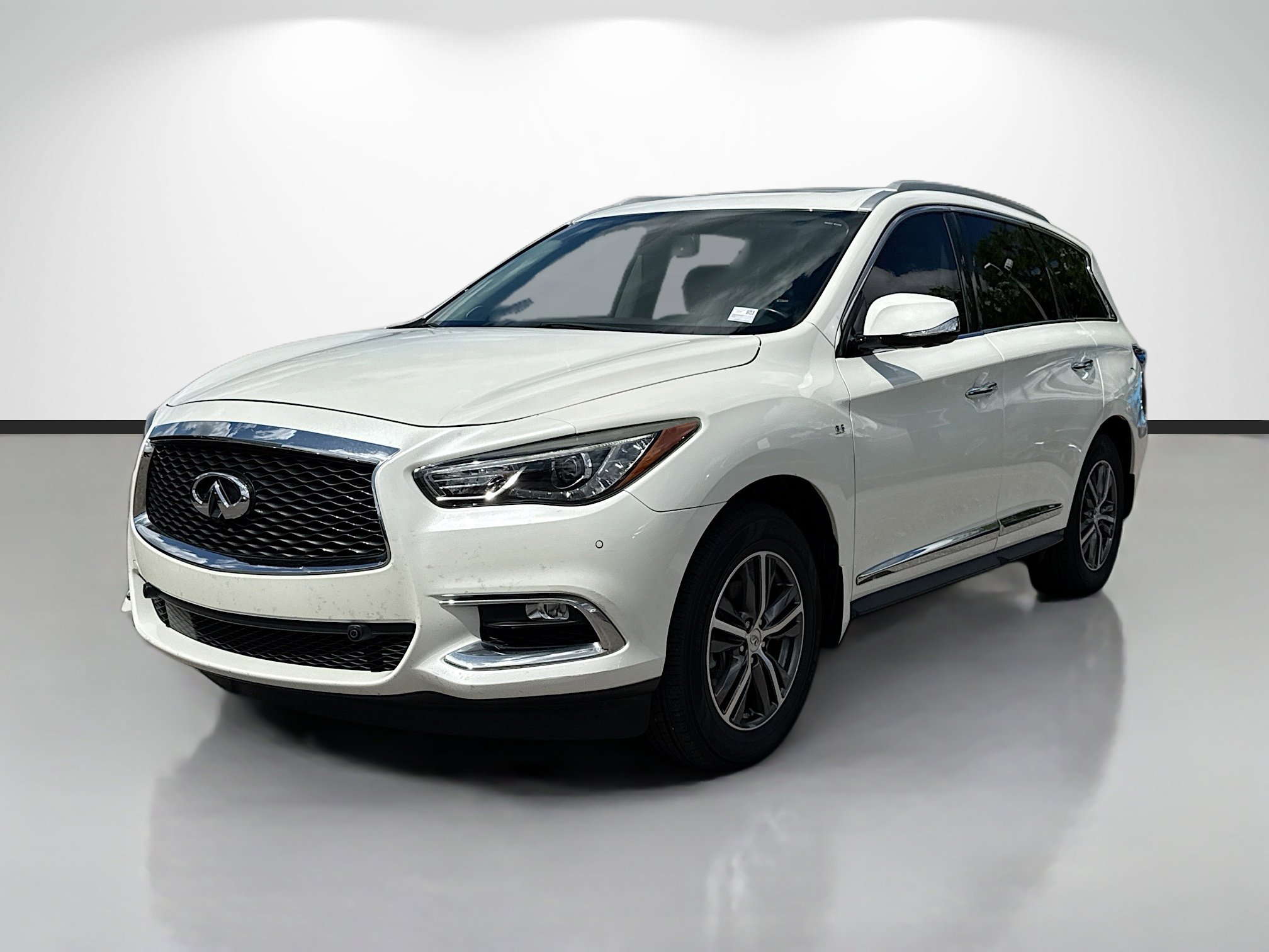 Used 2020 INFINITI QX60 Luxe w/ Essential Package FWD image 7