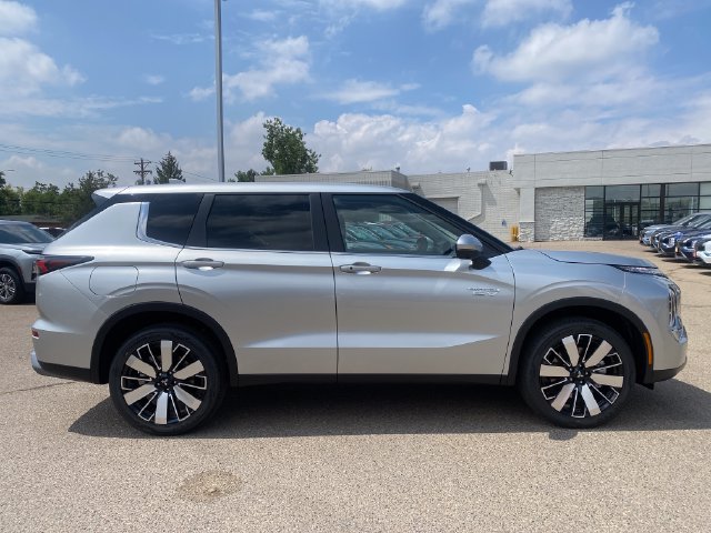 New 2026 Mitsubishi Outlander SE AWD/4WD image 6