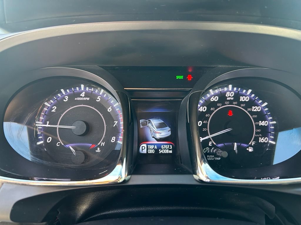 Used 2014 Toyota Avalon Limited FWD image 15