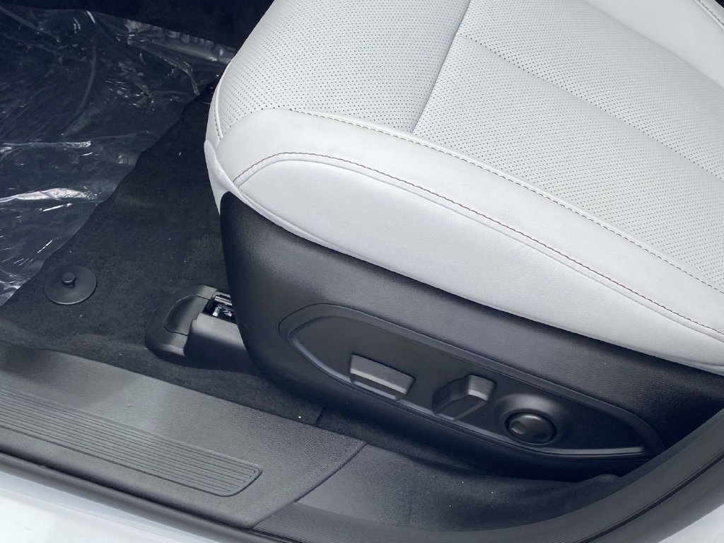 New 2026 Jeep Cherokee Limited AWD/4WD image 43