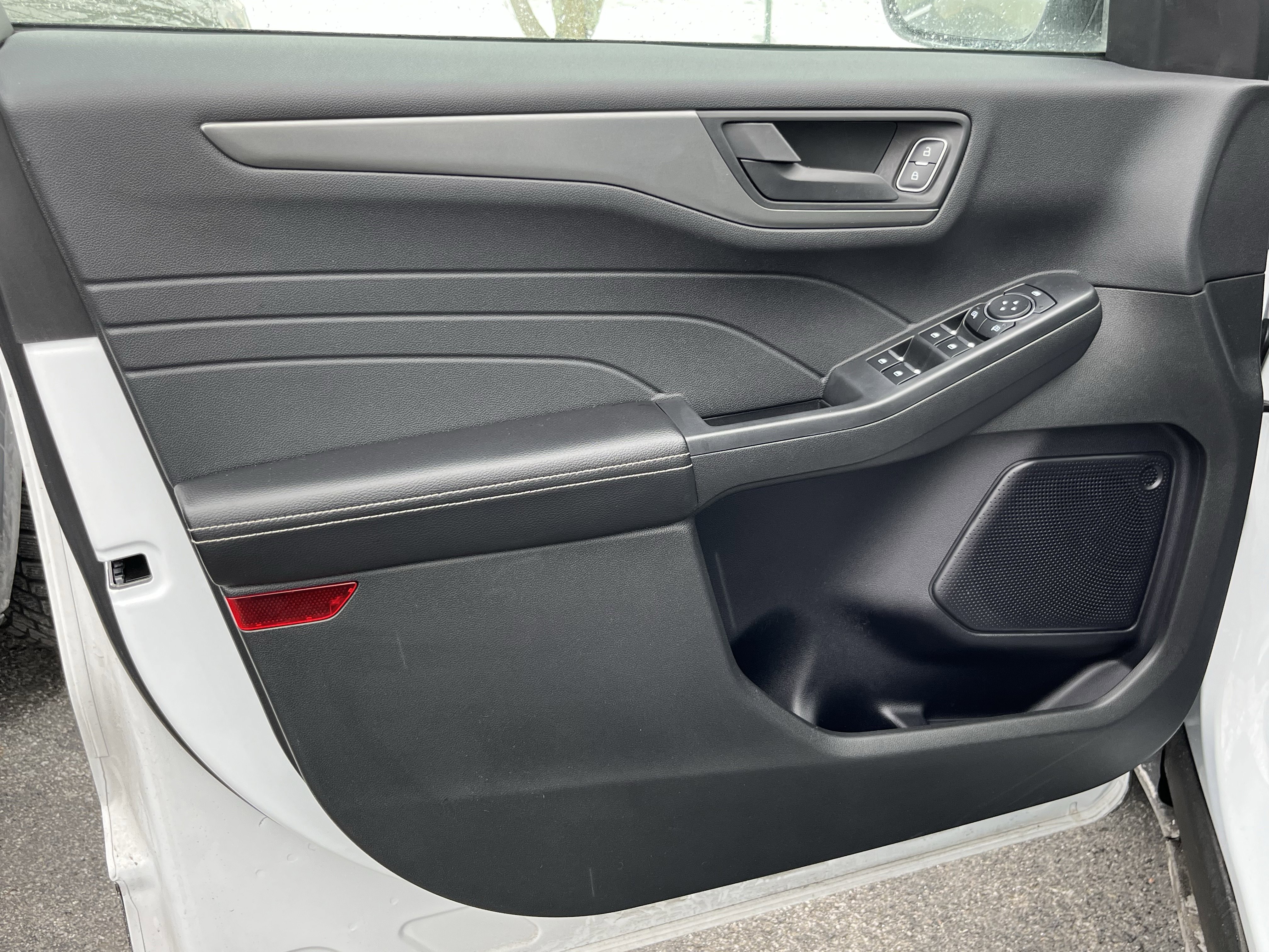 Used 2024 Ford Escape Active w/ Cold Weather Package image 38