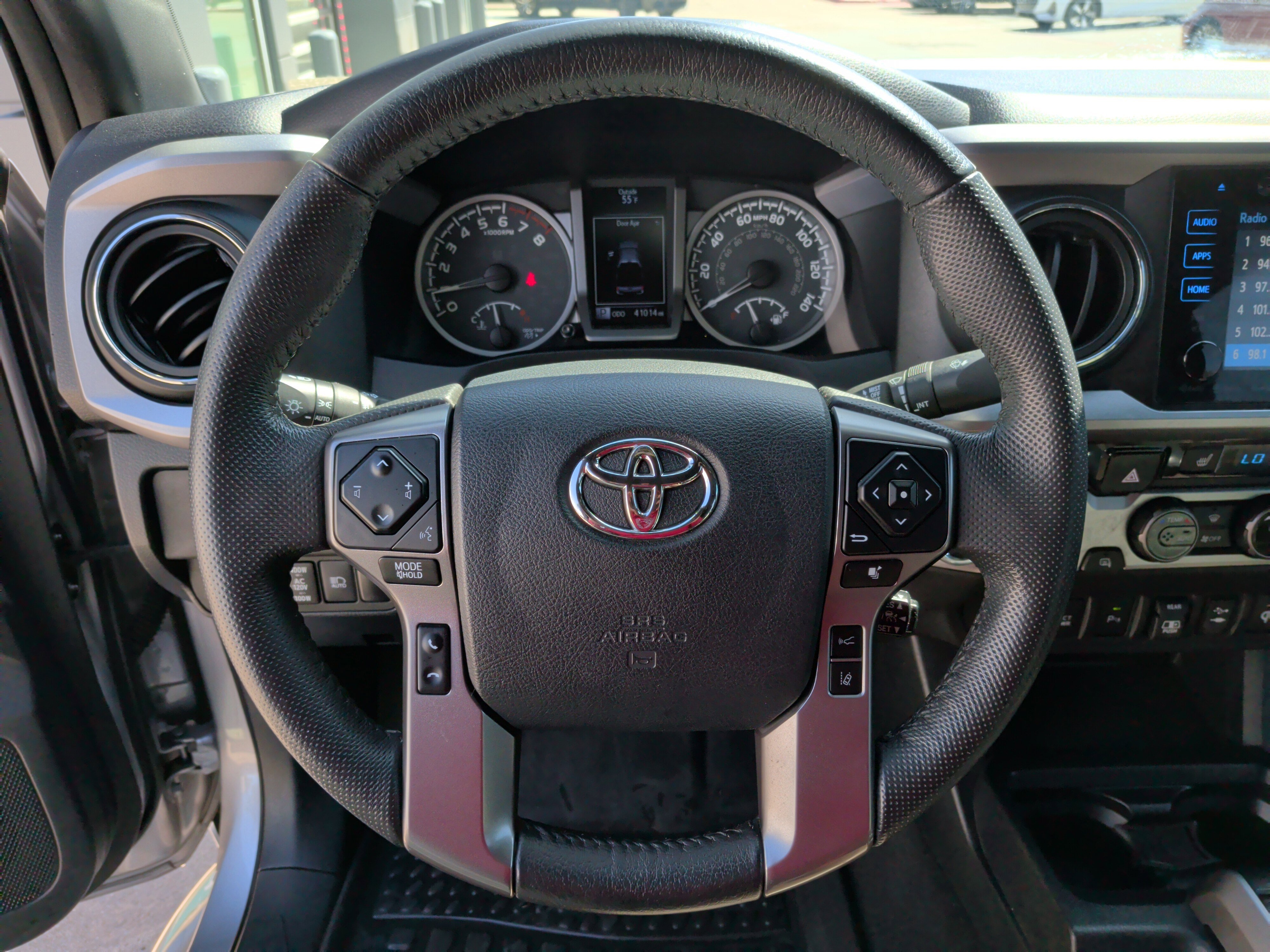Used 2018 Toyota Tacoma Limited image 18