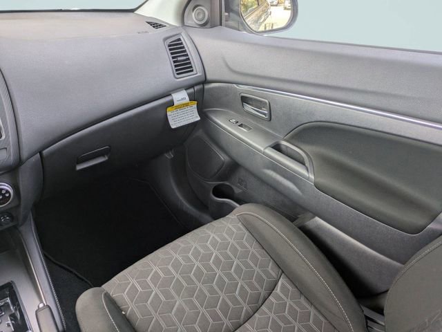Used 2023 Mitsubishi Outlander Sport ES image 17