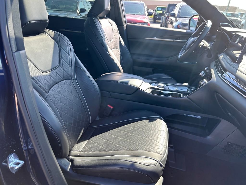 Used 2023 INFINITI QX60 Autograph w/ Cargo Package image 27