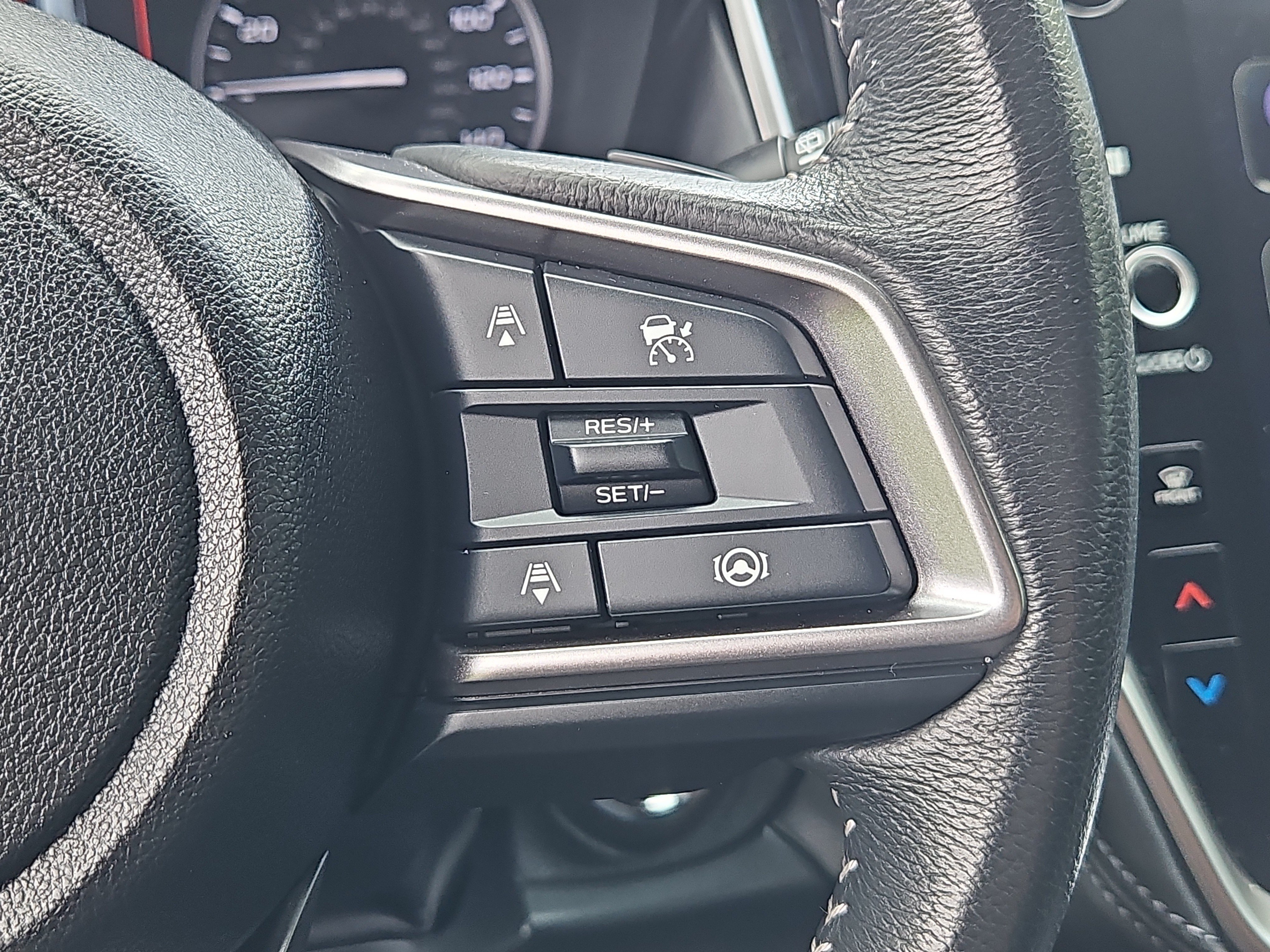 Certified 2024 Subaru Outback Premium AWD/4WD image 17