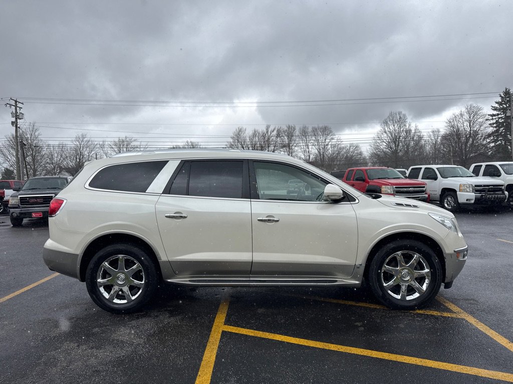 Used 2009 Buick Enclave CXL w/ Entertainment Package #3 image 5