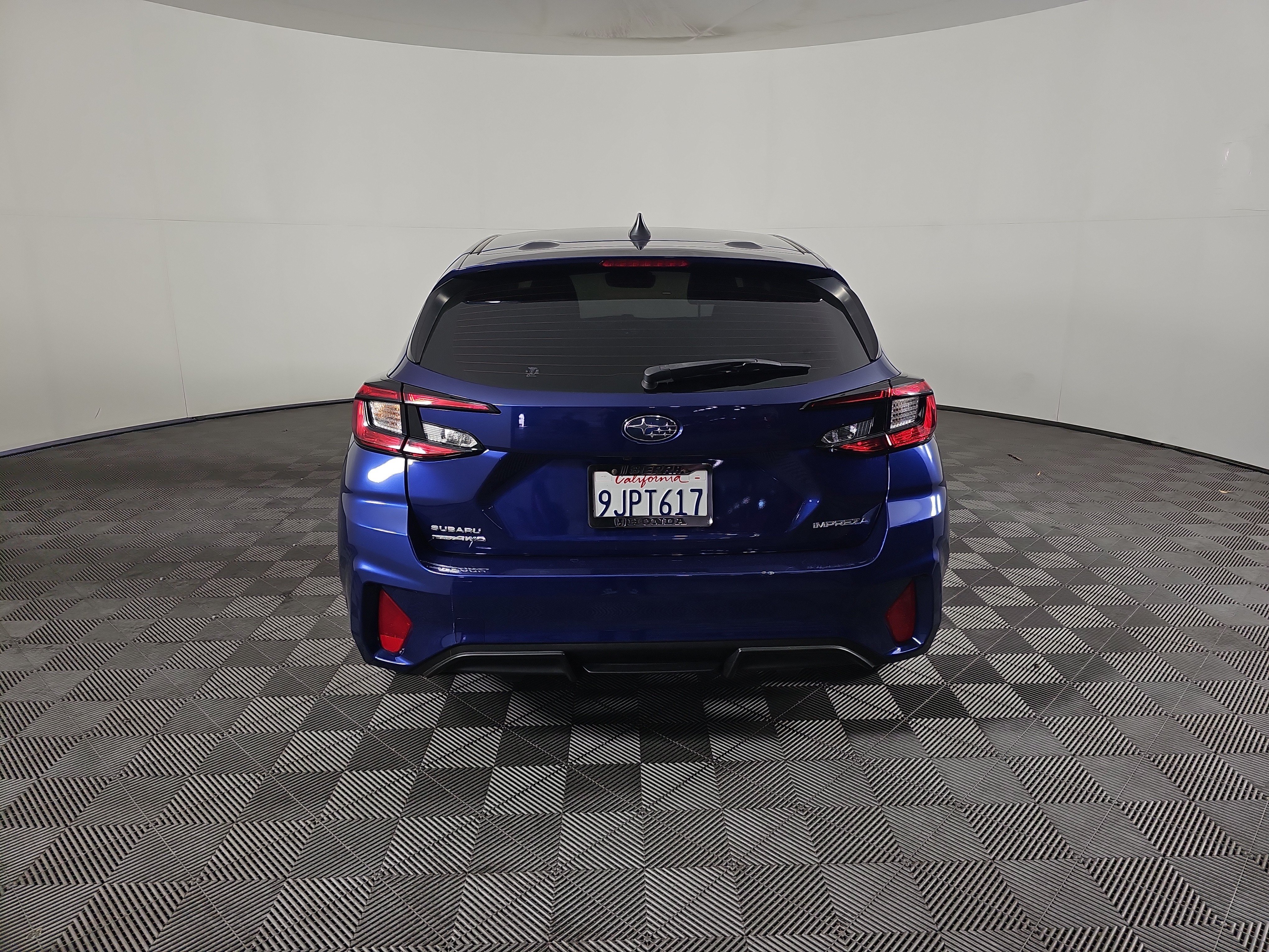 Used 2024 Subaru Impreza 2.0i Sport AWD/4WD image 5
