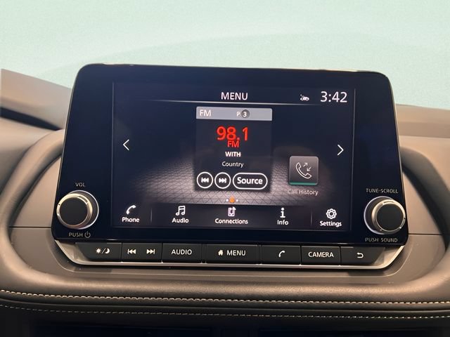 Used 2025 Nissan Rogue SV AWD/4WD image 17