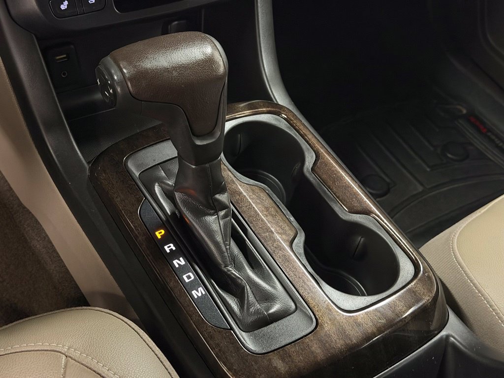 Used 2015 GMC Canyon SLT AWD/4WD image 32