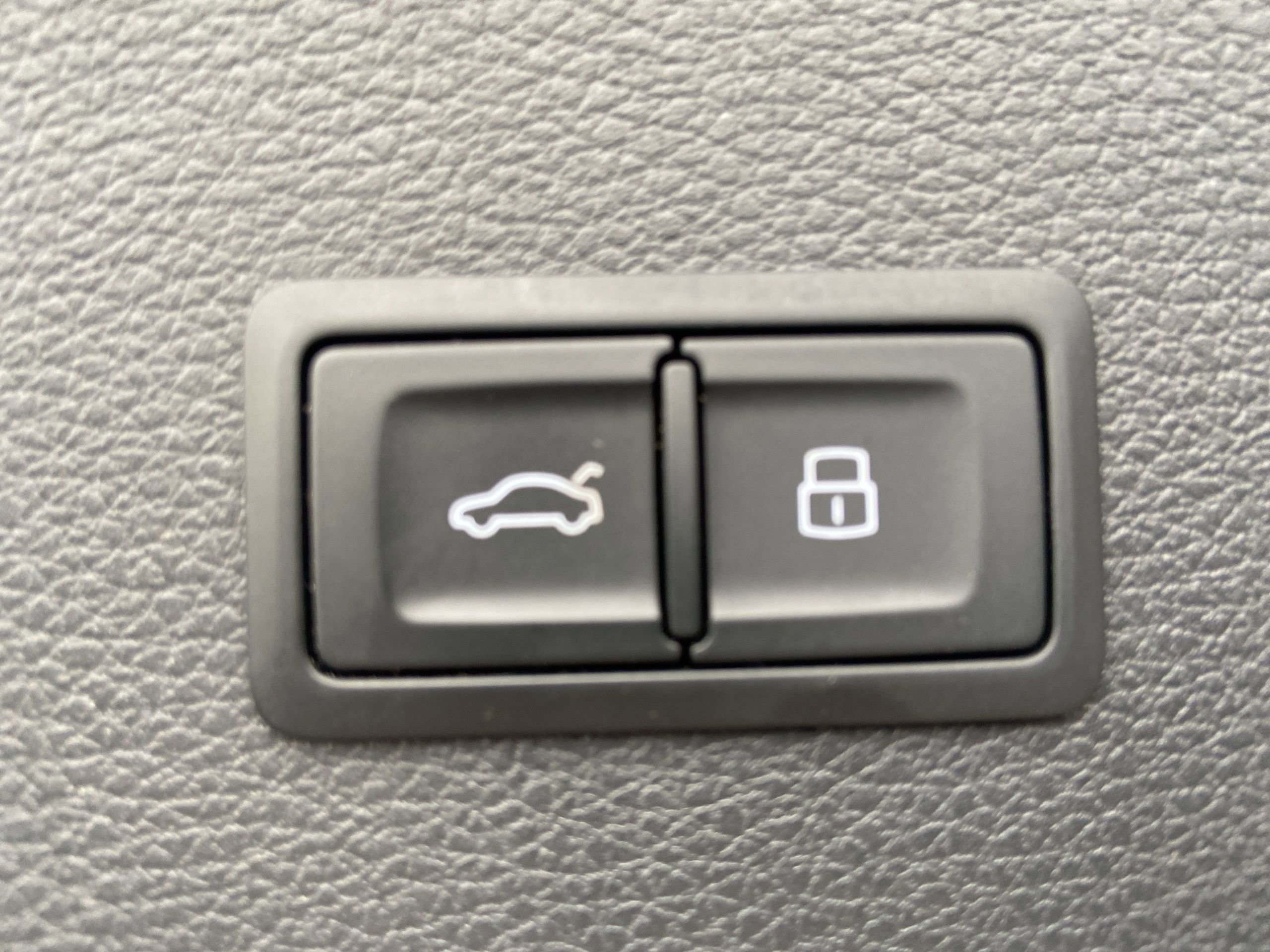 Used 2018 Audi Q5 2.0T Premium Plus w/ Premium Plus Package AWD/4WD image 15