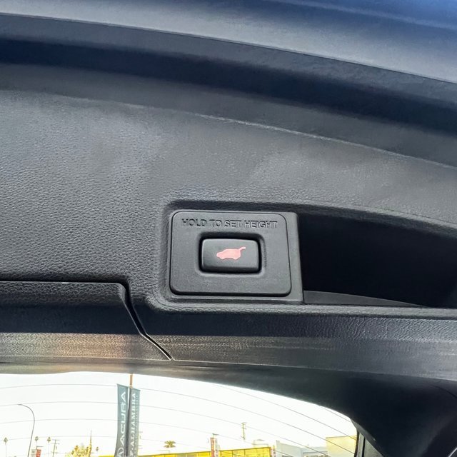 Used 2022 Acura RDX AWD w/ A-Spec & Advance Pkg image 9