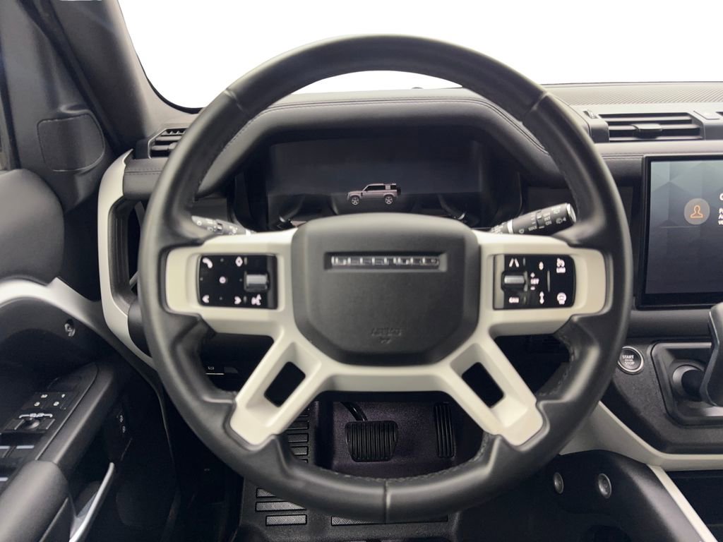 Used 2025 Land Rover Defender 110 S image 54