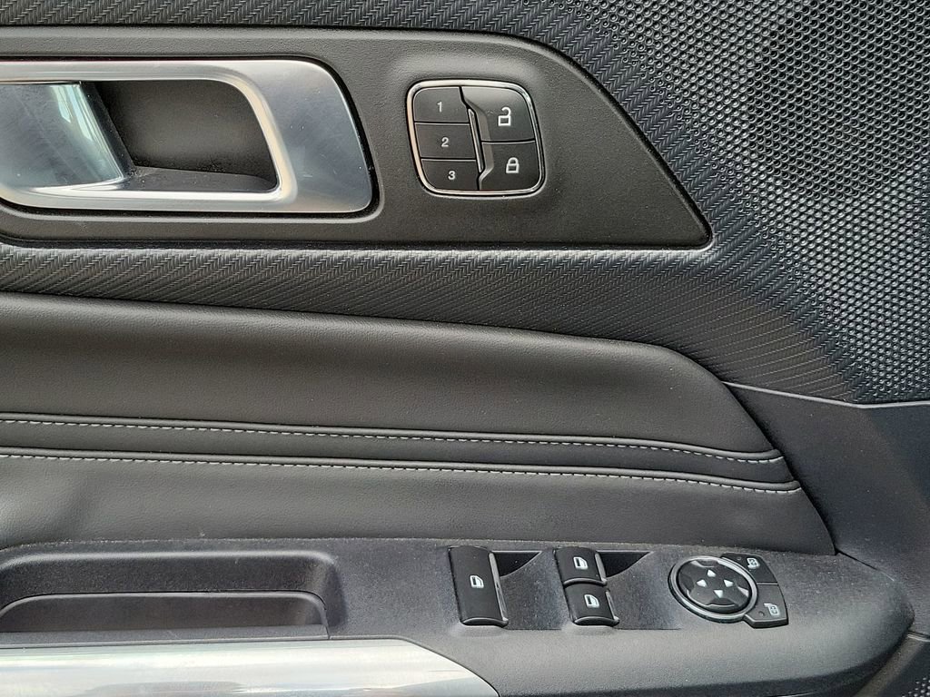 Used 2024 Ford Mustang GT Premium image 23