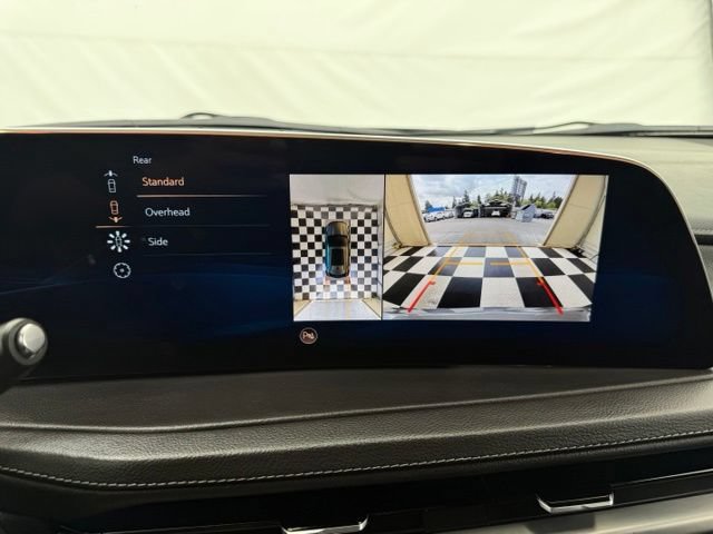 Used 2025 Cadillac XT4 Premium Luxury FWD image 36