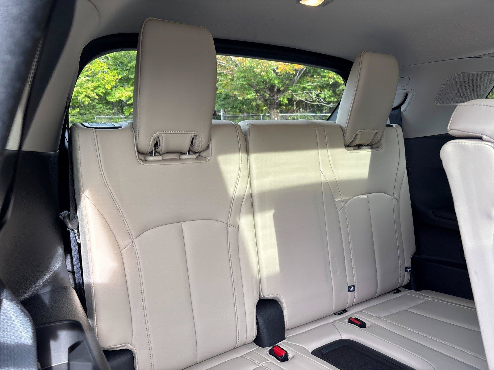 Used 2024 INFINITI QX60 Luxe FWD image 39