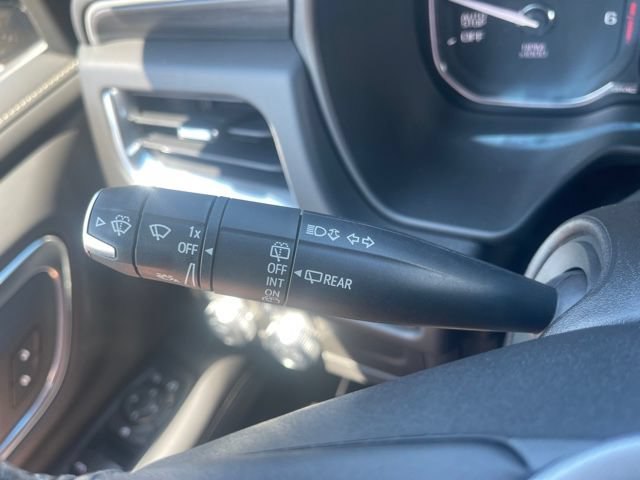 Used 2021 GMC Yukon SLT AWD/4WD image 23