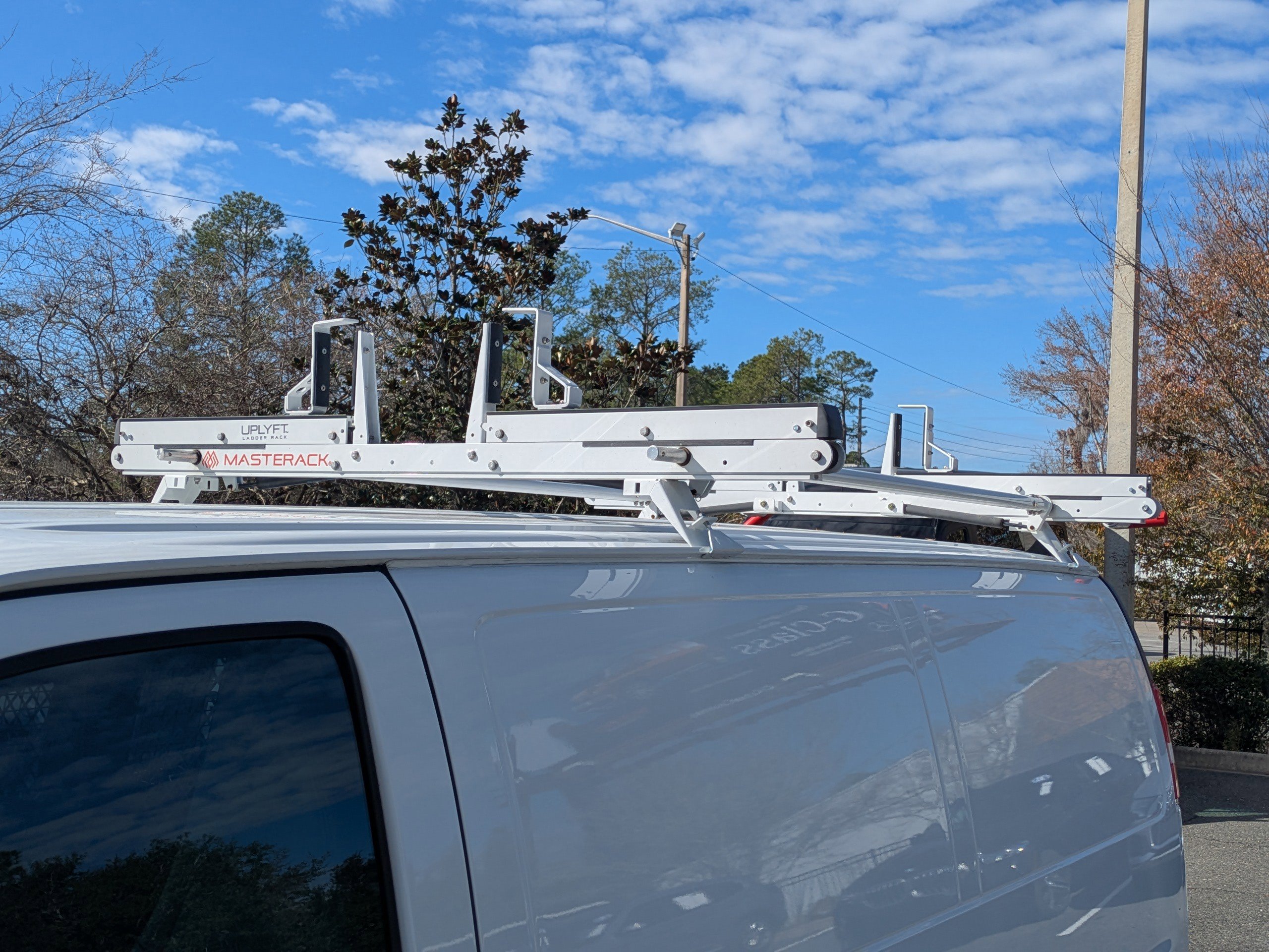 Used 2024 Chevrolet Express 2500 w/ Driver Convenience Package image 14