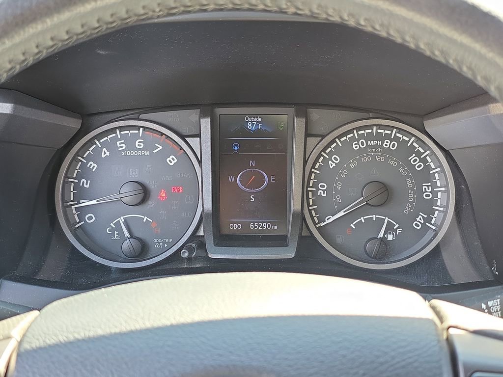 Used 2019 Toyota Tacoma TRD Off-Road w/ Technology Package AWD/4WD image 20