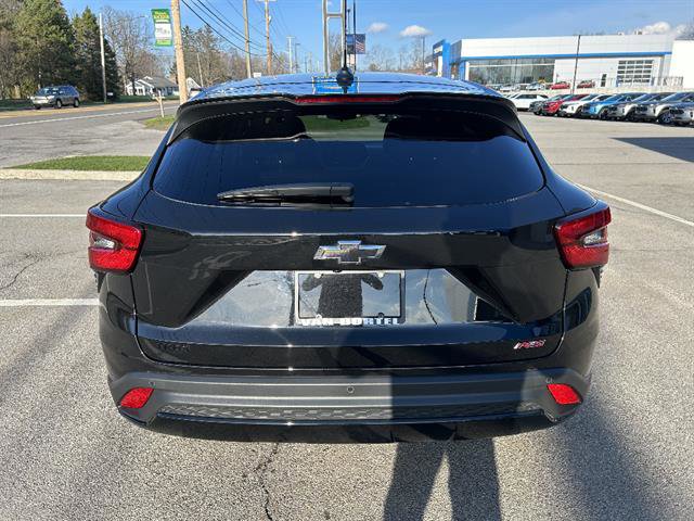 Certified 2024 Chevrolet Trax RS w/ Driver Confidence Package image 4