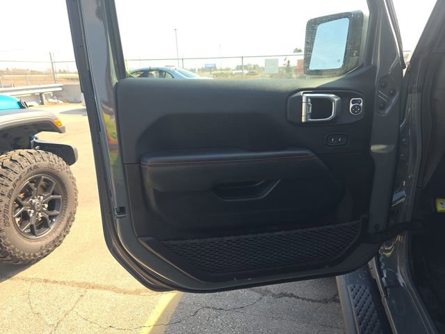 Used 2022 Jeep Gladiator Mojave w/ Cold Weather Group AWD/4WD image 17