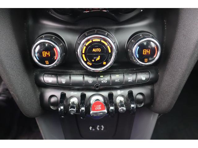 Used 2015 MINI Cooper 2-Door Hardtop image 16