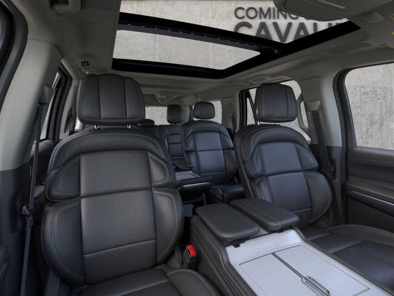 New 2026 Lincoln Navigator L Reserve AWD/4WD image 10
