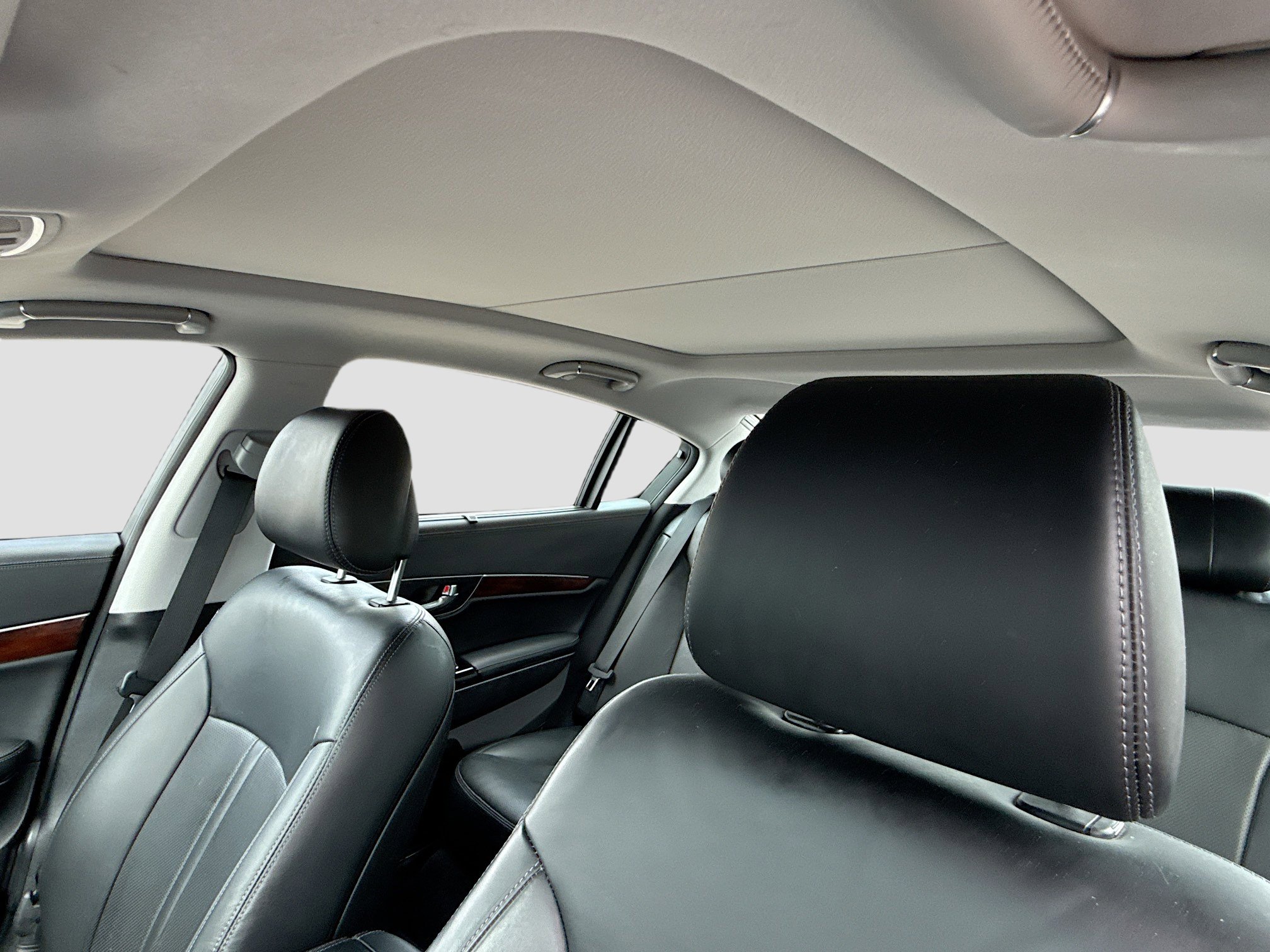 Used 2017 Kia K900 Luxury image 27