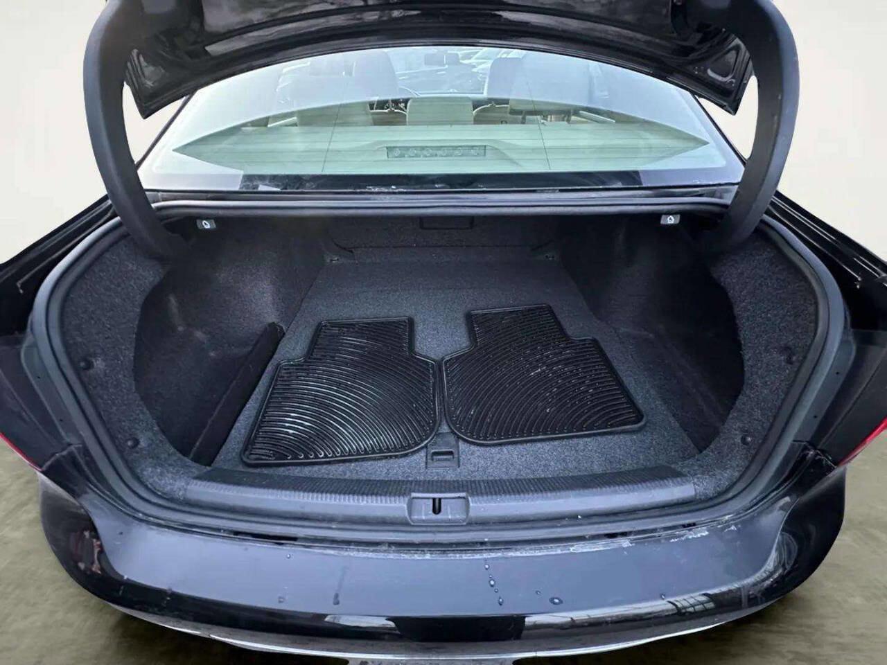 Used 2013 Volkswagen Passat 2.5 SEL Premium image 10