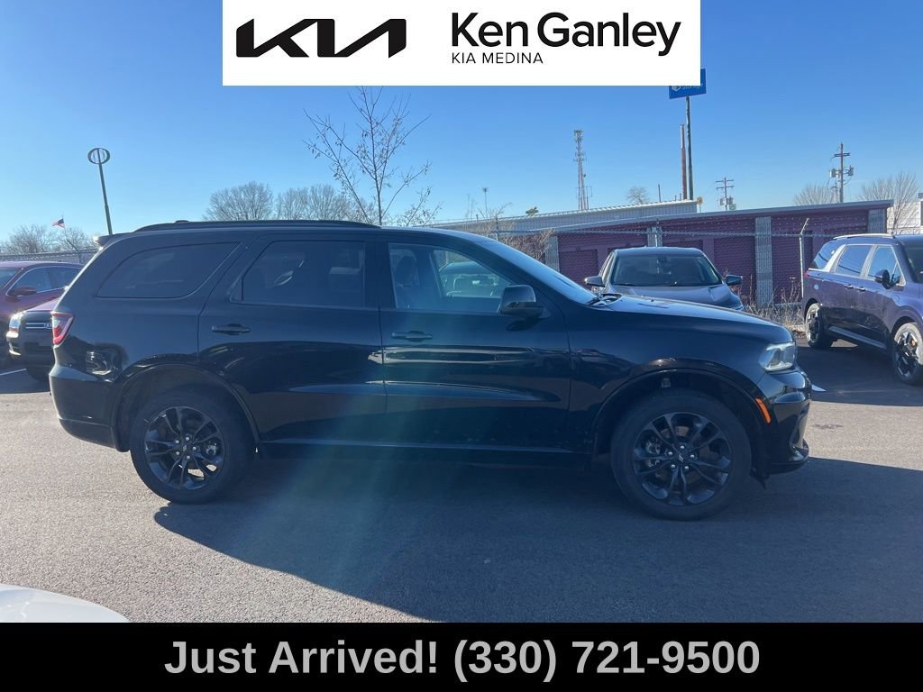 Used 2023 Dodge Durango GT w/ Blacktop Package image 4