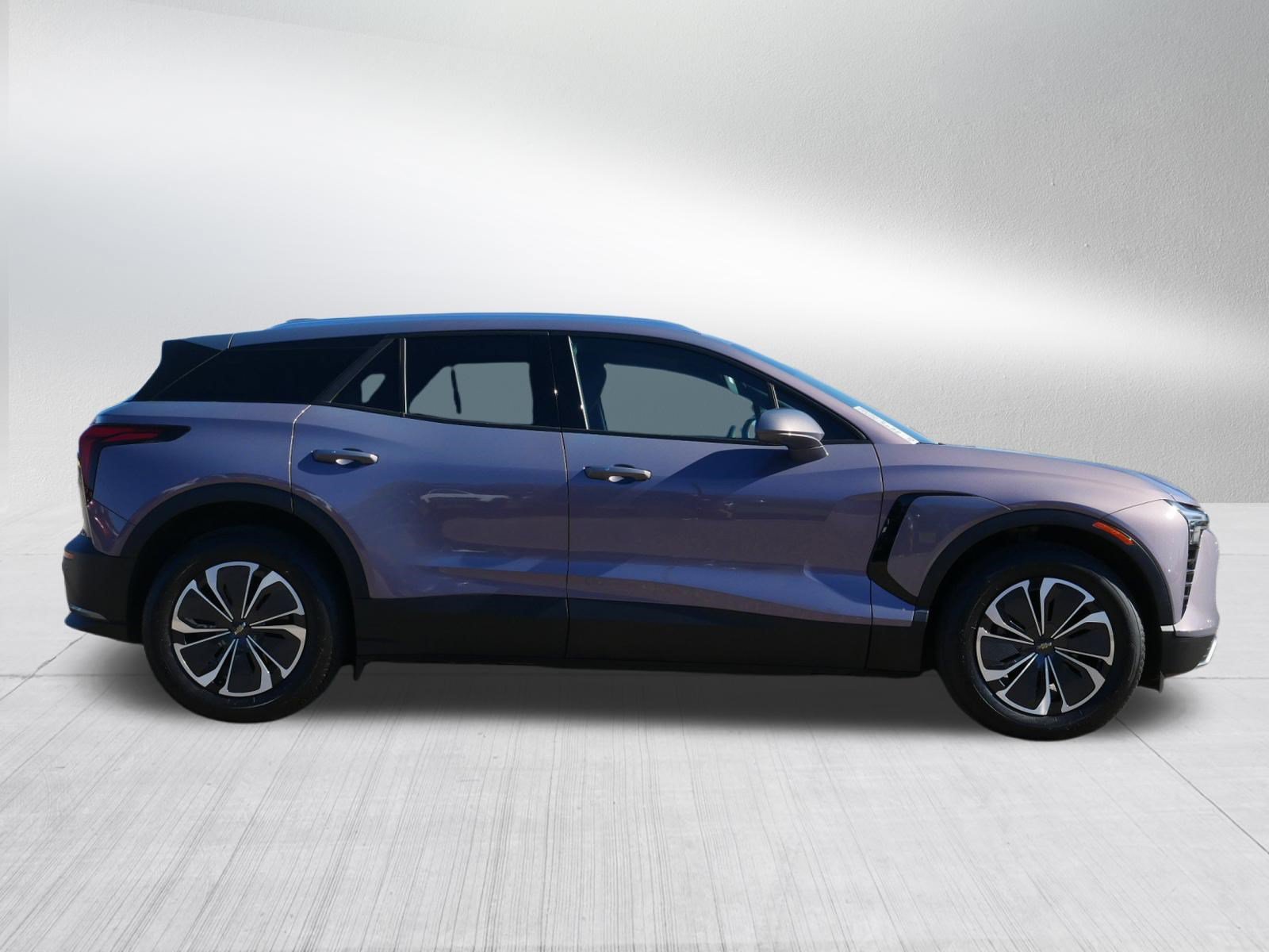 Used 2024 Chevrolet Blazer EV LT AWD/4WD image 8