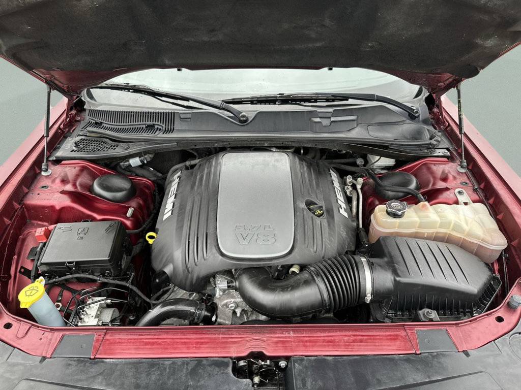 Used 2022 Dodge Challenger R/T RWD image 37