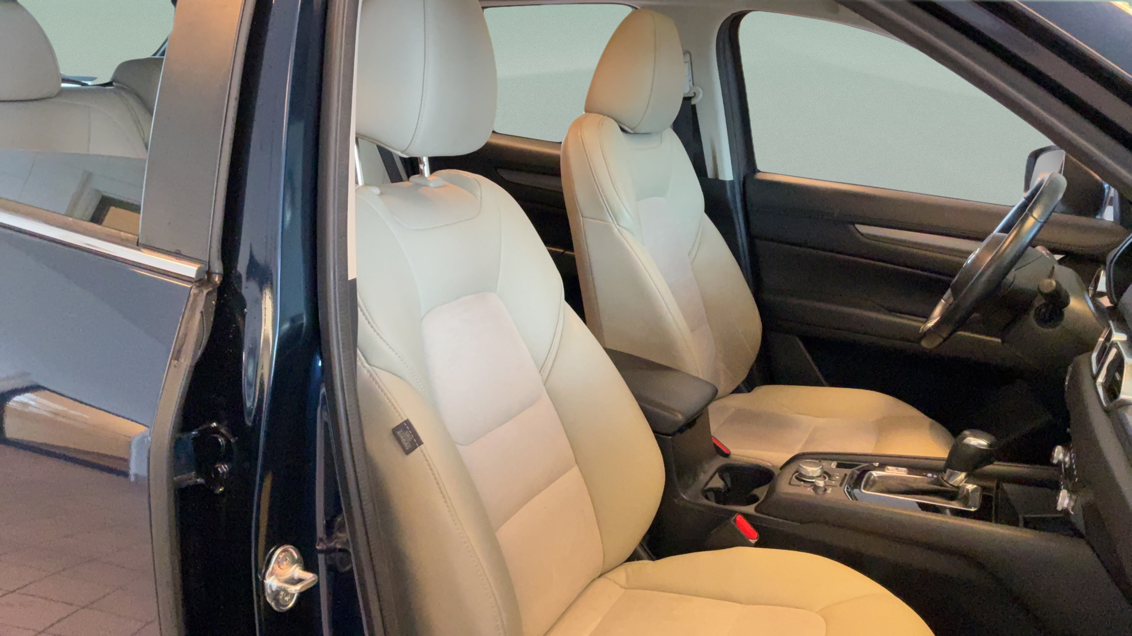 Used 2019 MAZDA CX-5 Touring FWD image 34