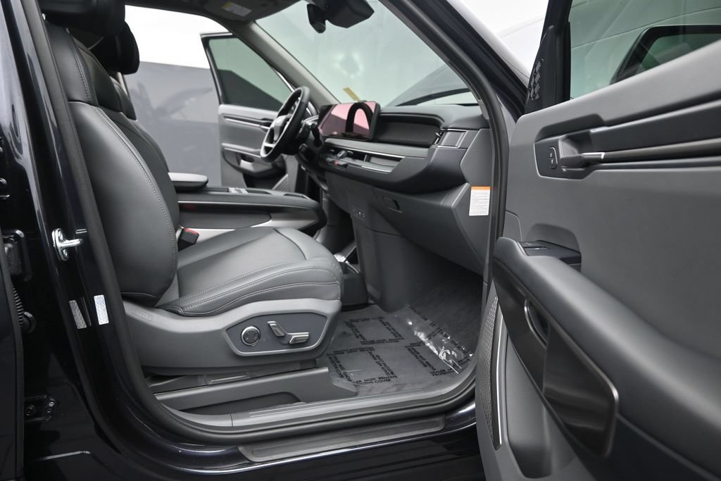 Used 2026 Kia EV9 Light RWD image 17