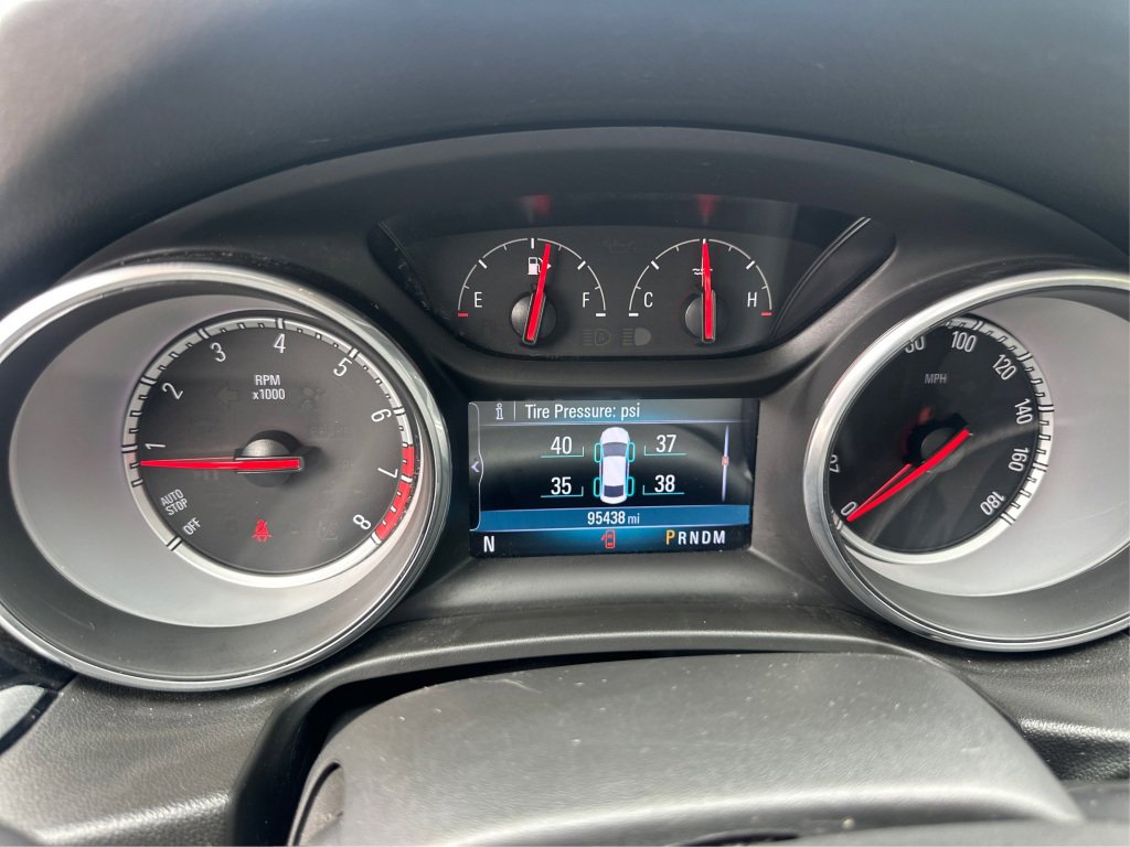 Used 2018 Buick Regal Preferred w/ Sights and Sounds Package image 26