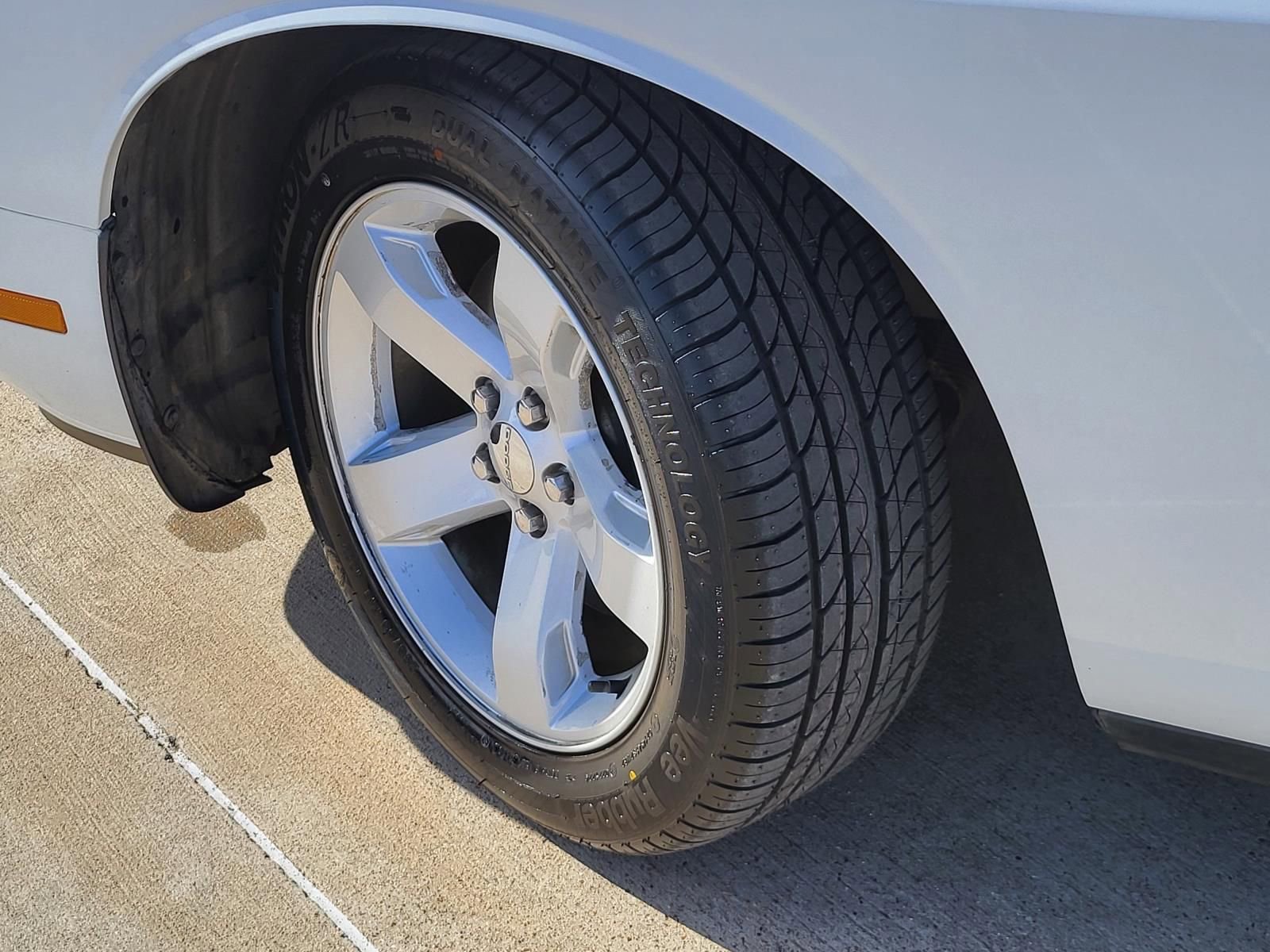 Used 2014 Dodge Challenger R/T image 11