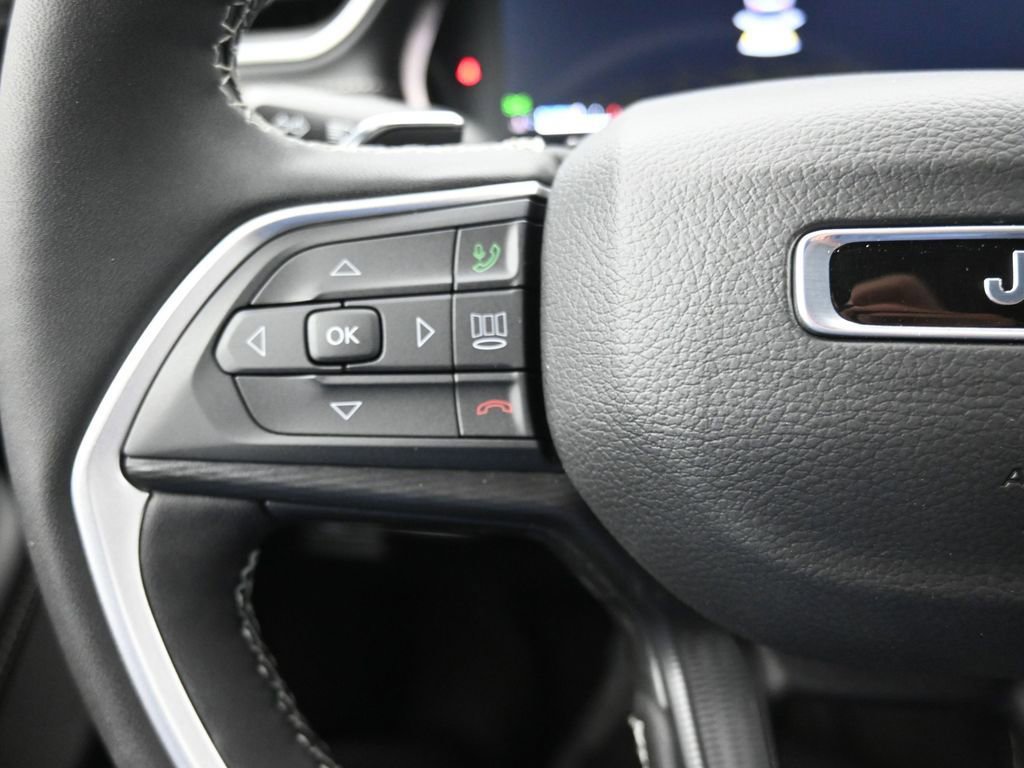 New 2025 Jeep Grand Cherokee L Laredo w/ Luxury Tech Group I image 25