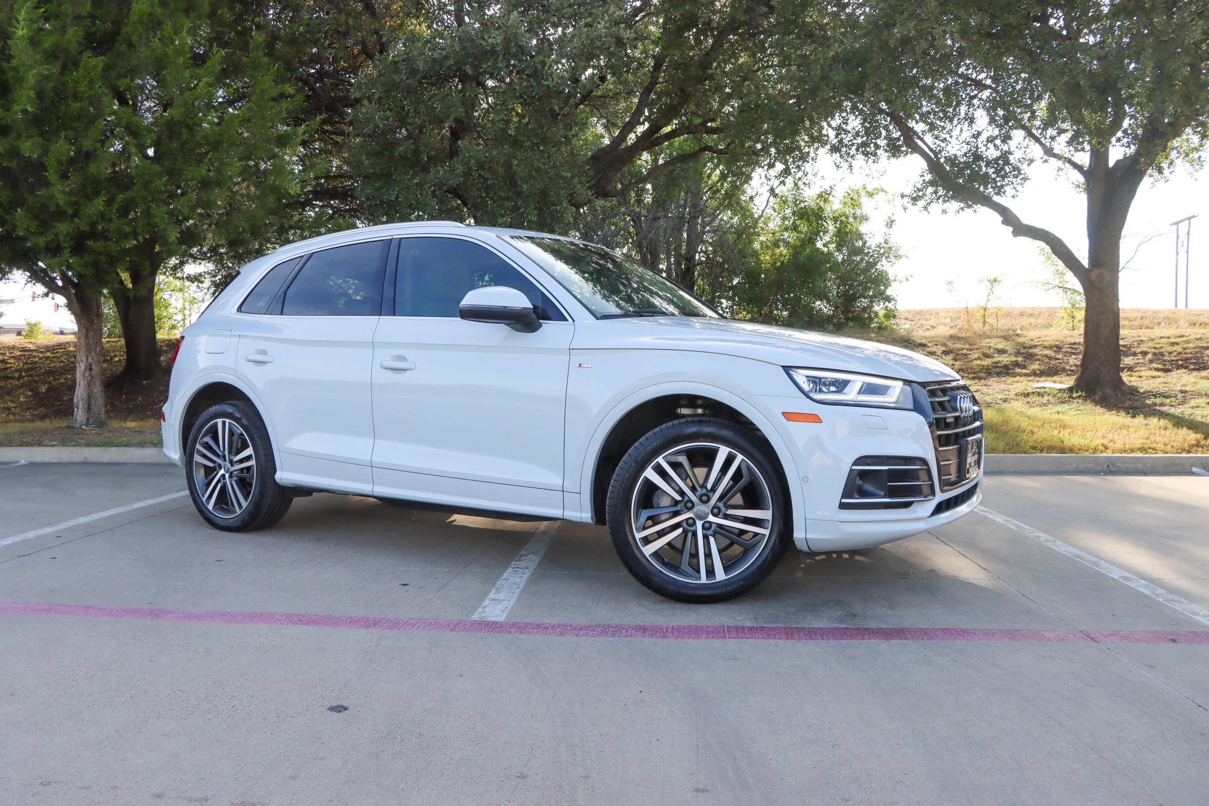 Used 2020 Audi Q5 e Prestige w/ Prestige Package