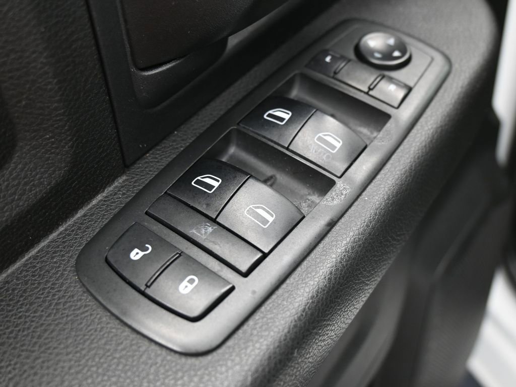 Used 2018 RAM 3500 Tradesman w/ Chrome Appearance Group image 13
