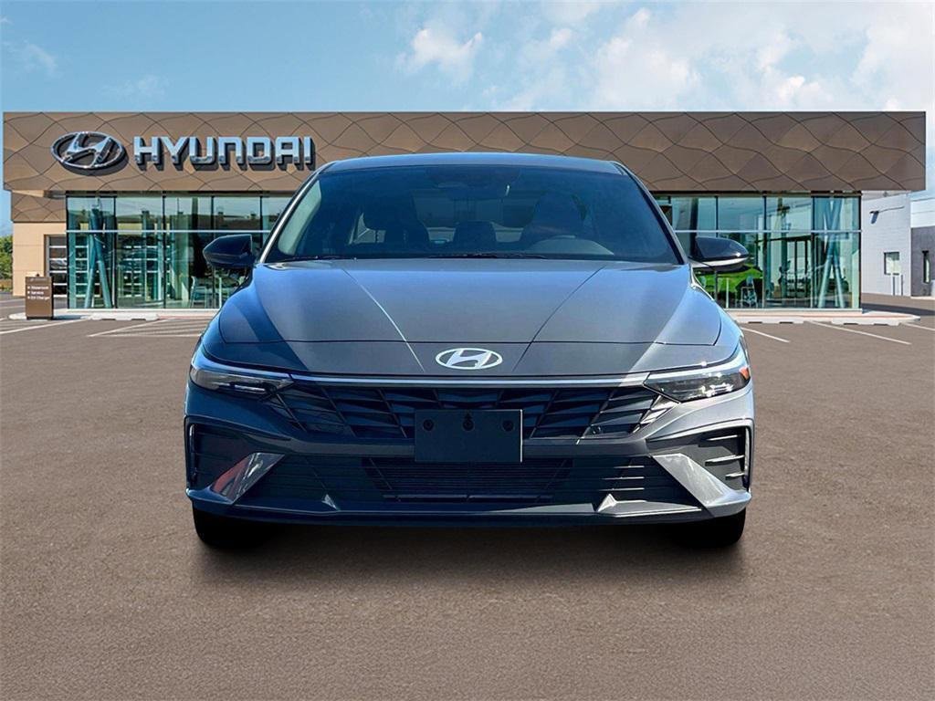New 2025 Hyundai Elantra Sport image 12
